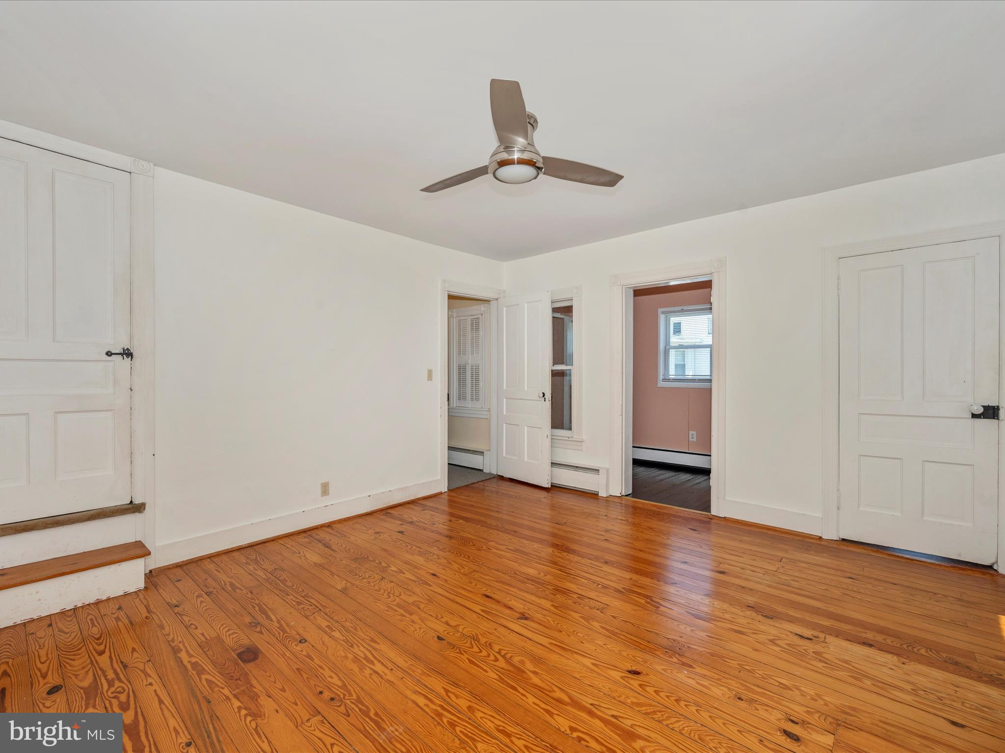 30 E George St