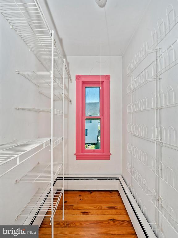 30 E George St