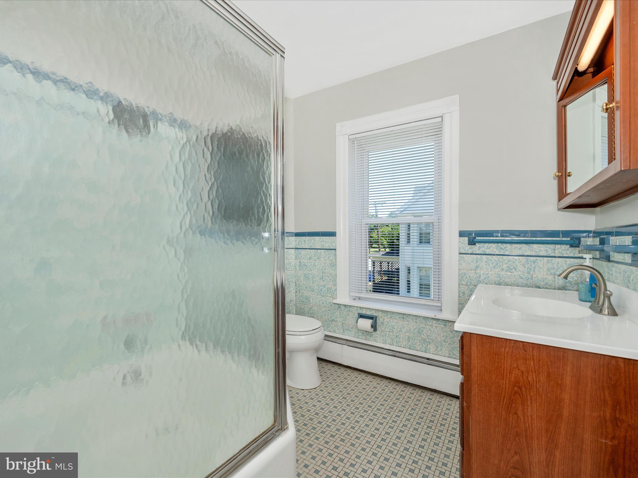 30 E George St