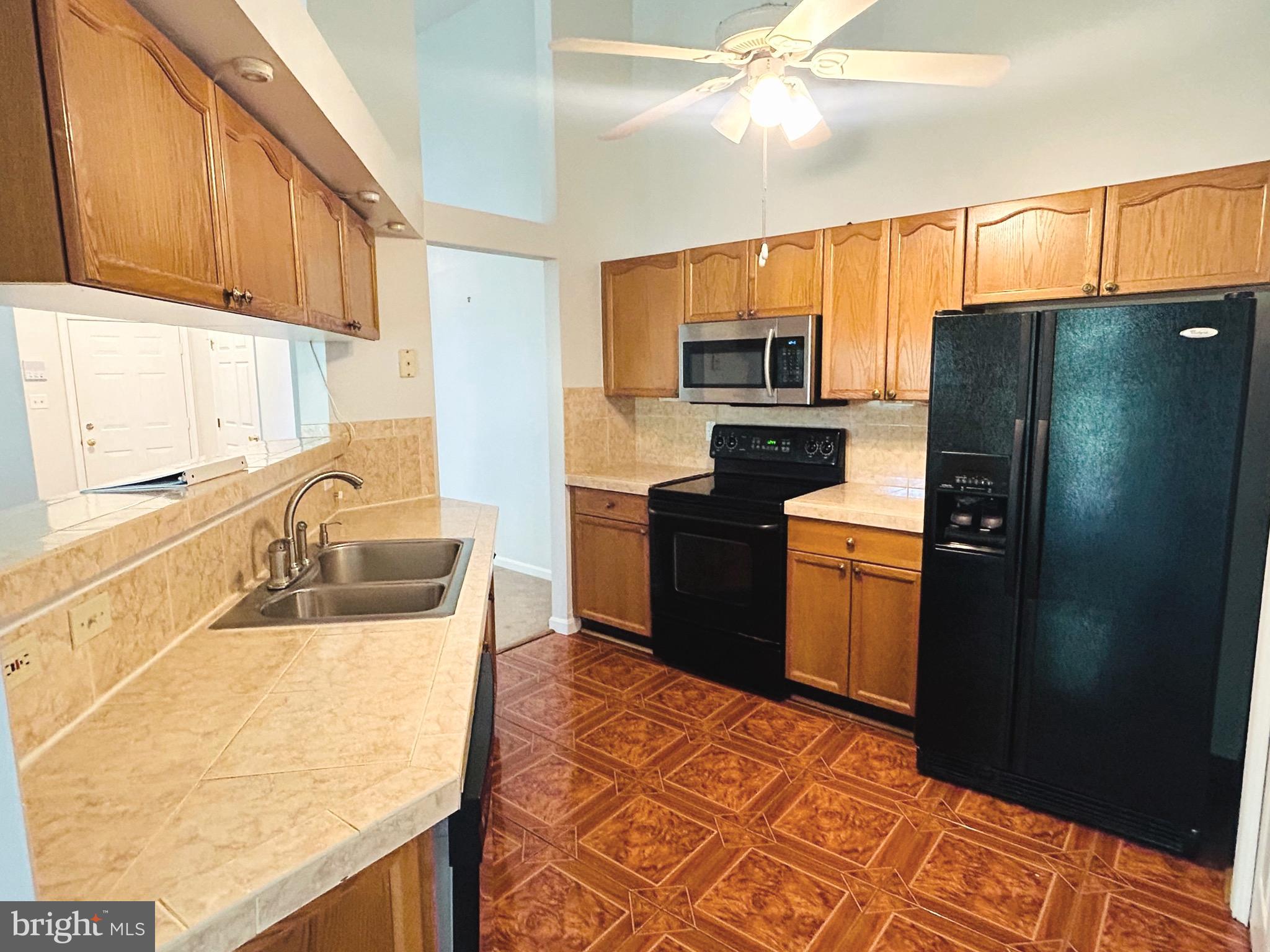 8202 BLUE HERON DR #3B