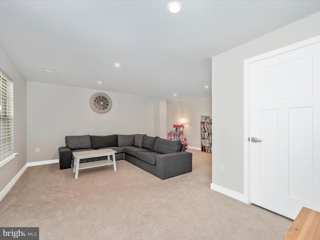 10633 Saponi Dr