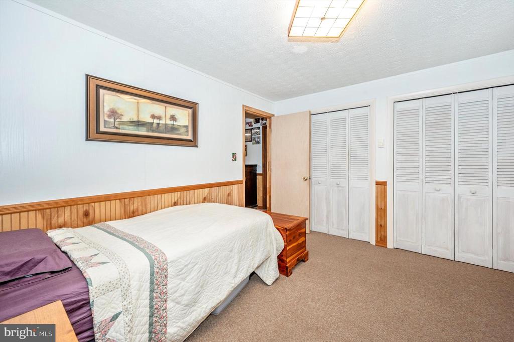 11923 Mid County Dr
