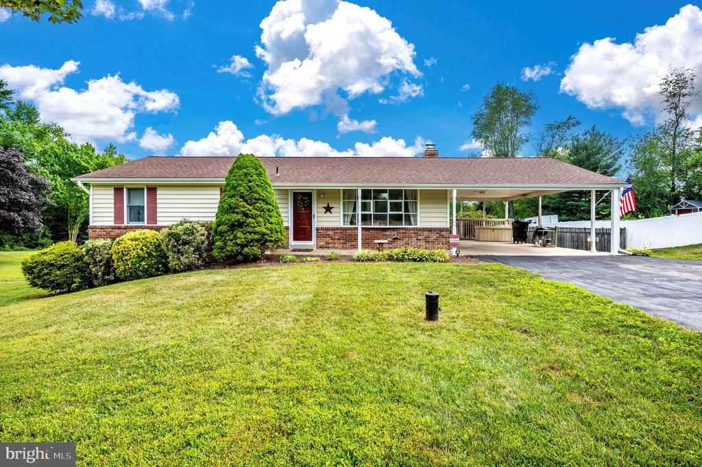 11923 Mid County Dr