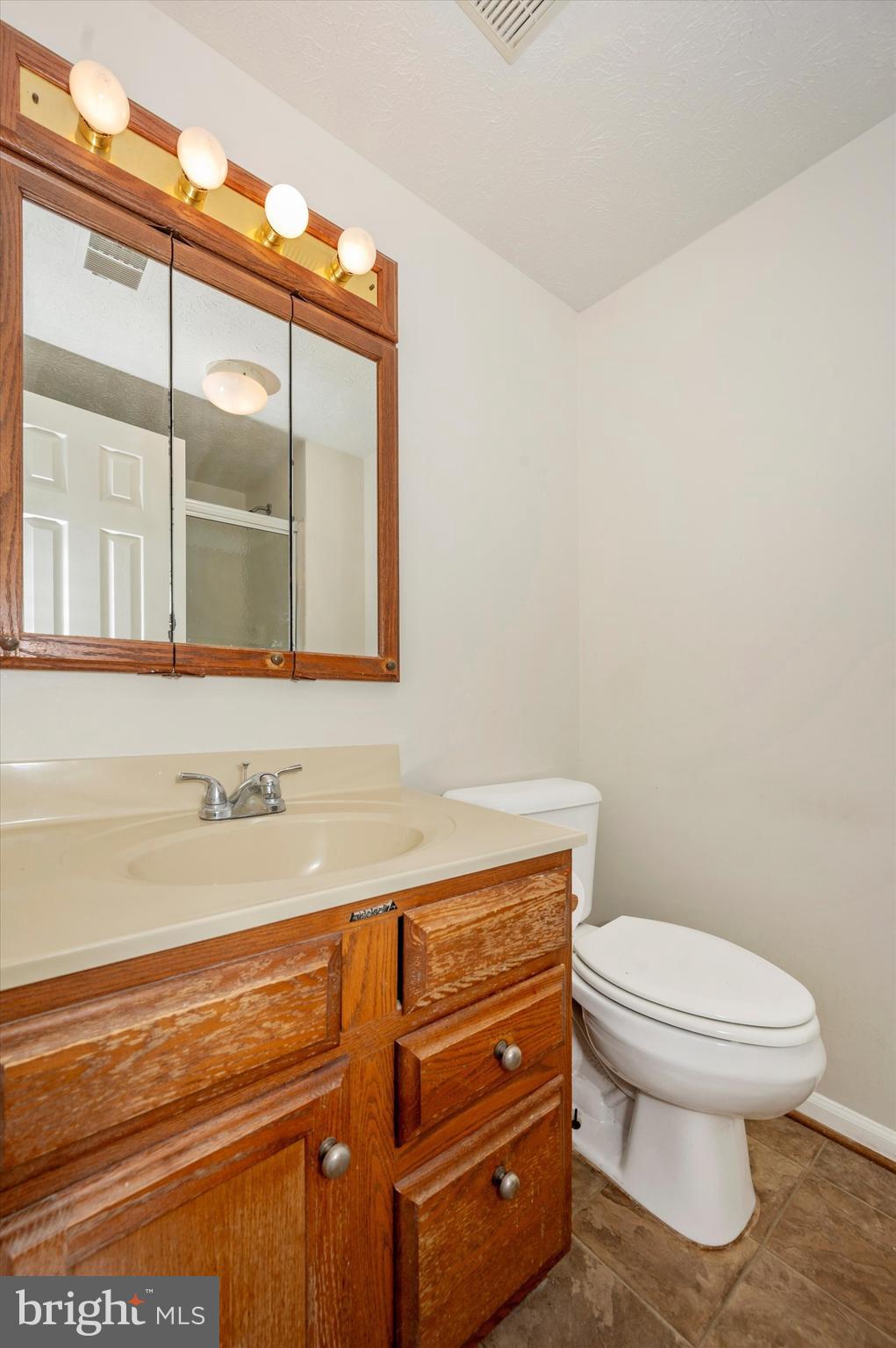 621 Himes Ave #Iv104