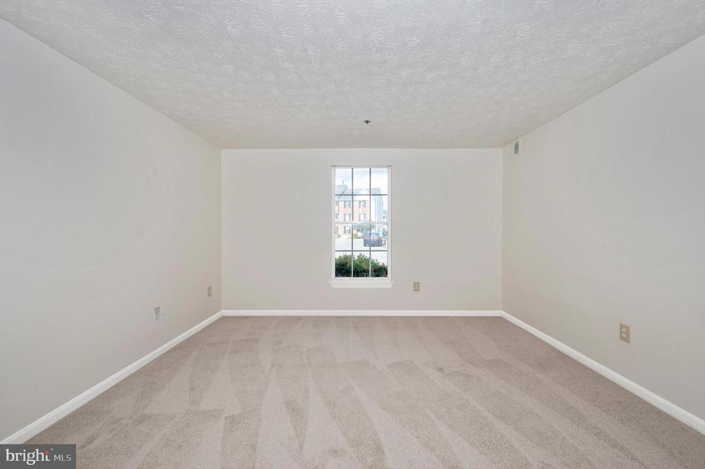 621 Himes Ave #Iv104