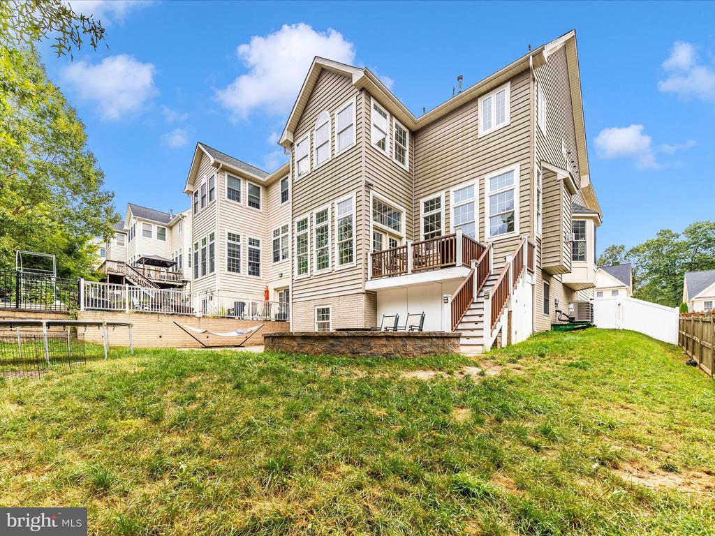 1505 Rising Ridge