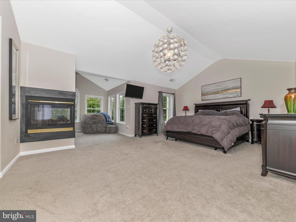1505 Rising Ridge