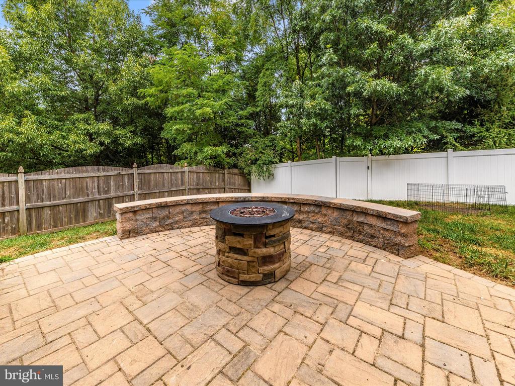 1505 Rising Ridge