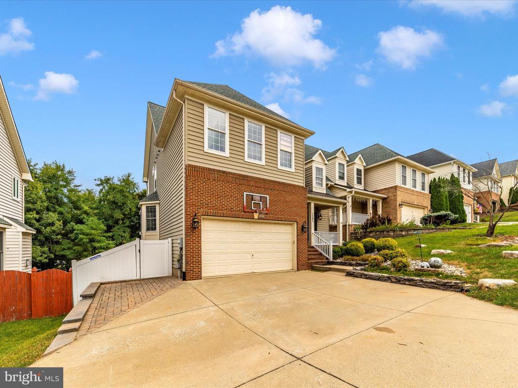 1505 Rising Ridge