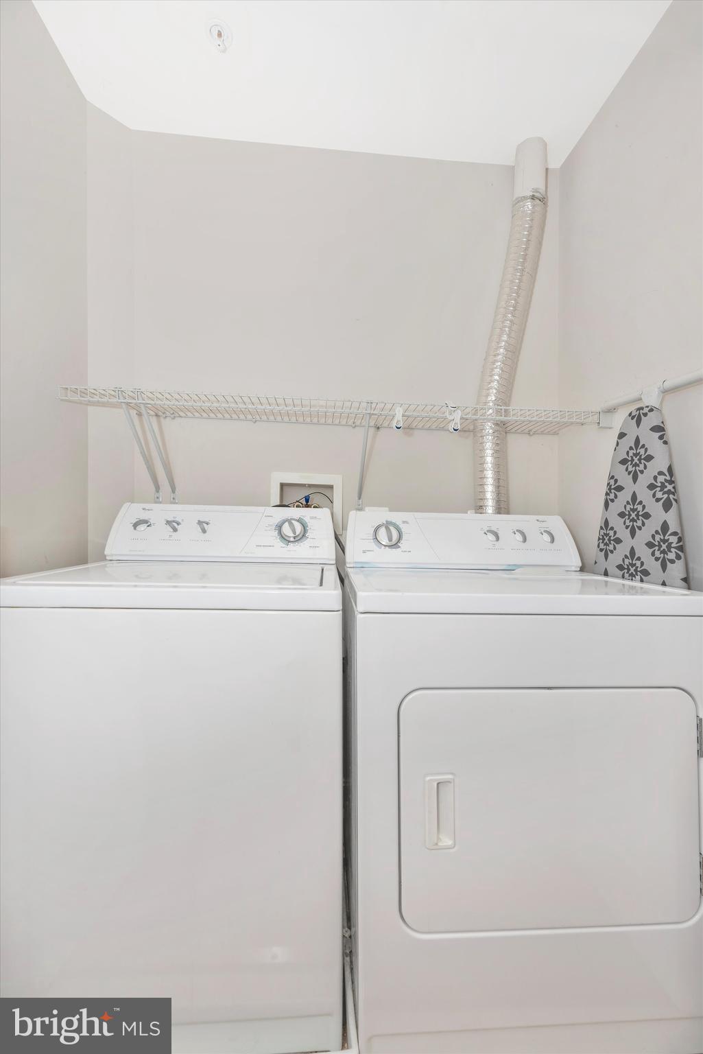 2502 Hemingway #2-2d