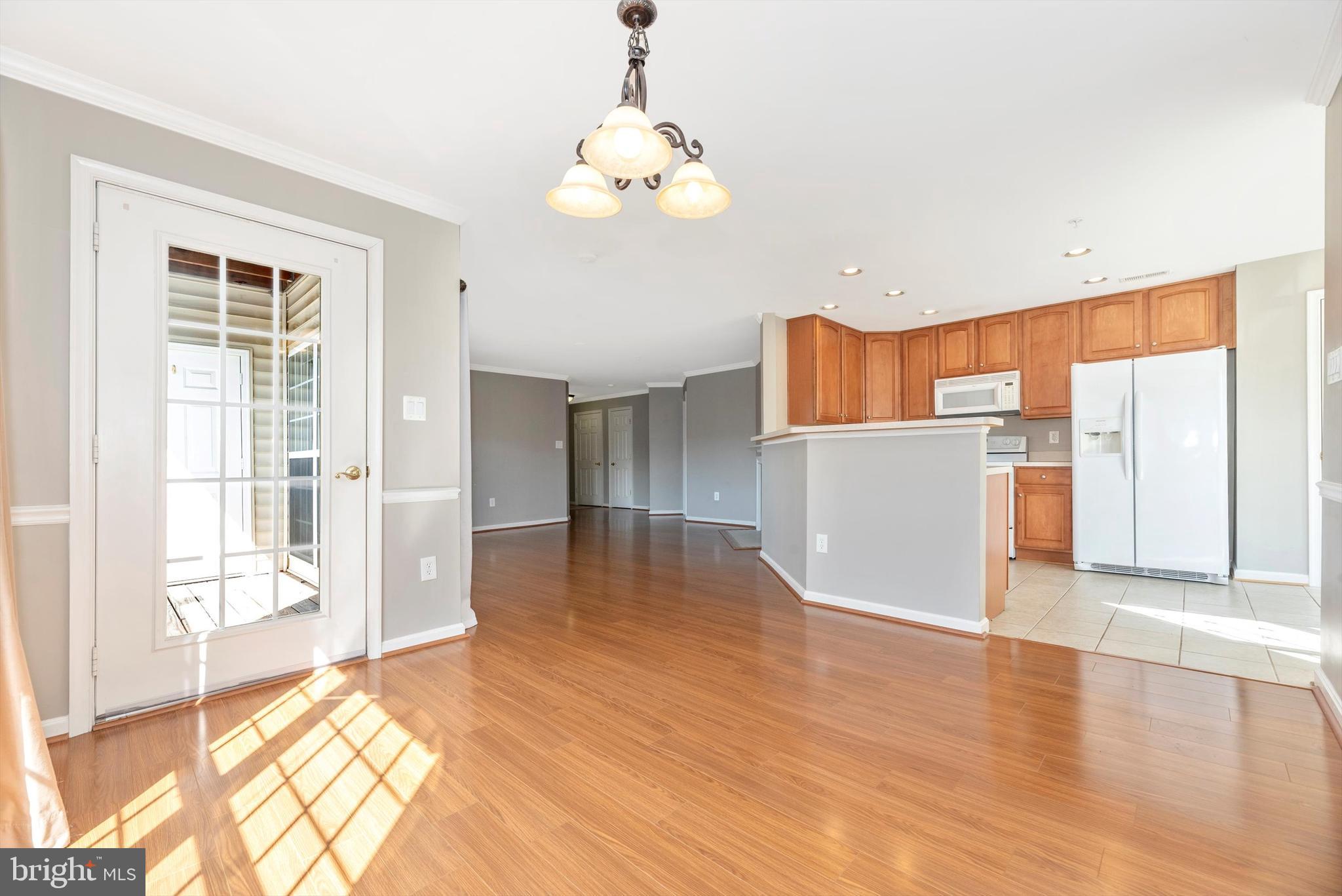 2502 Hemingway #2-2d