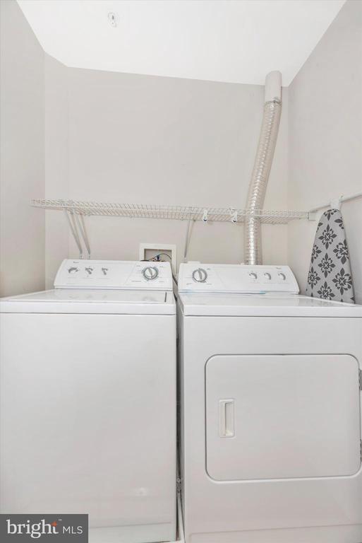 2502 Hemingway #2-2d