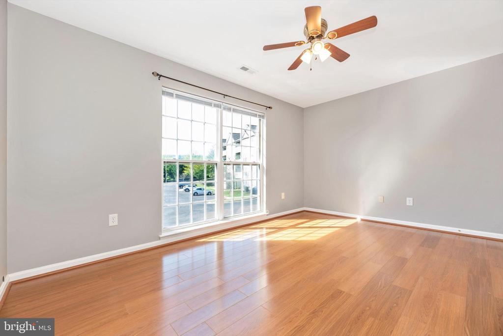 2502 Hemingway #2-2d