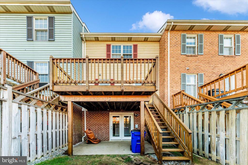 8027 Waterview Ct