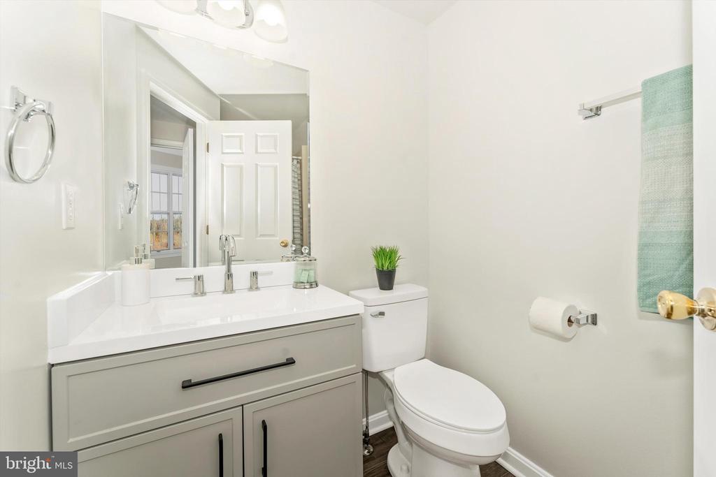 8027 Waterview Ct