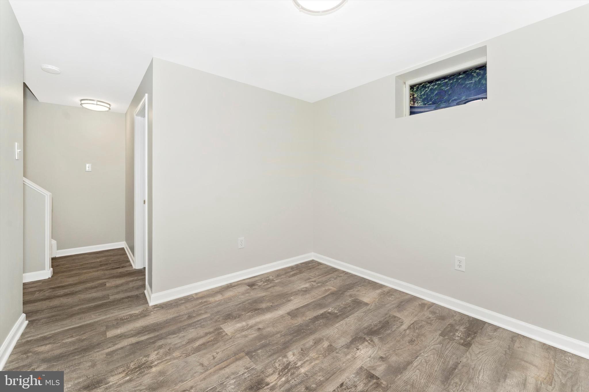 8027 Waterview Ct