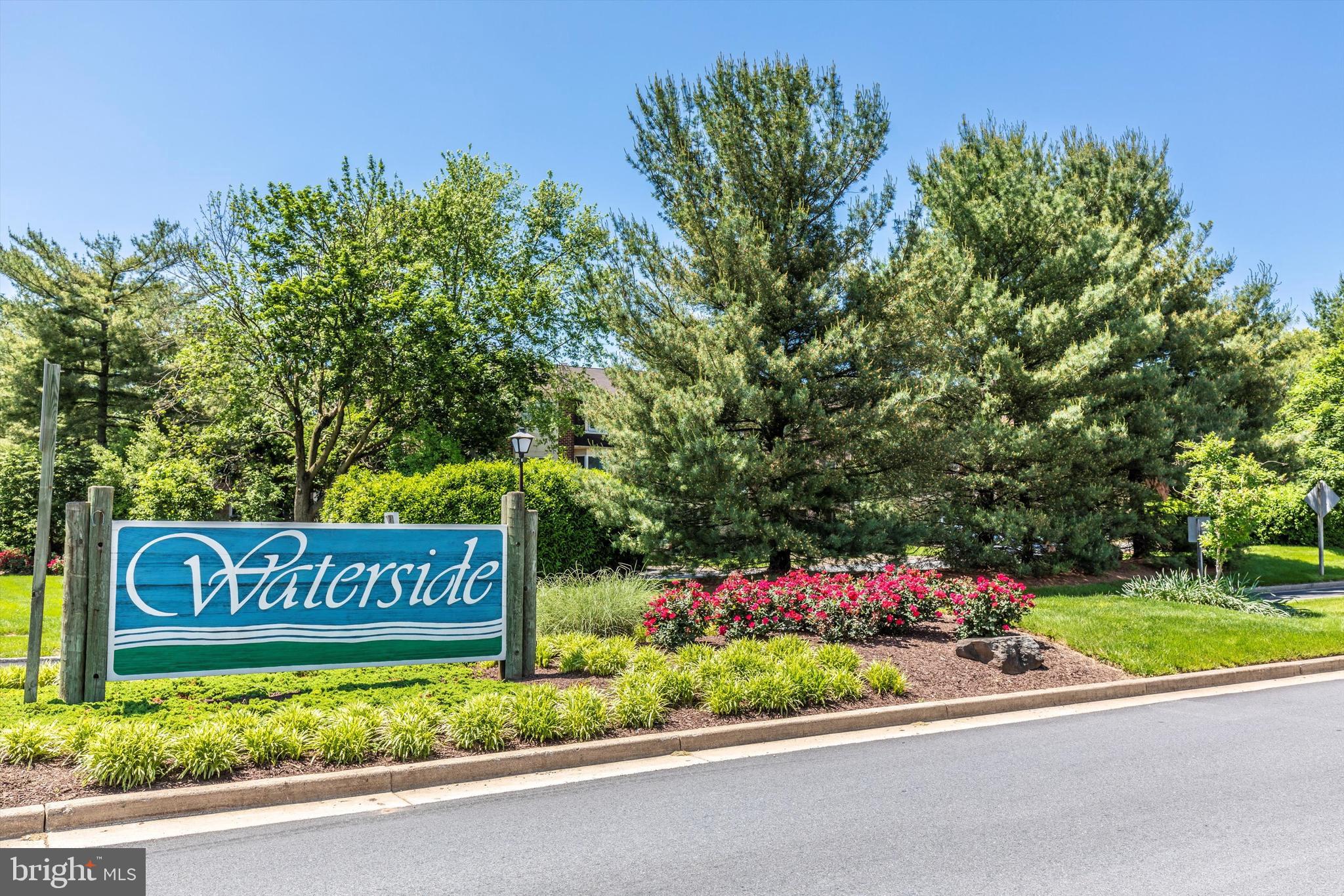 8027 Waterview Ct