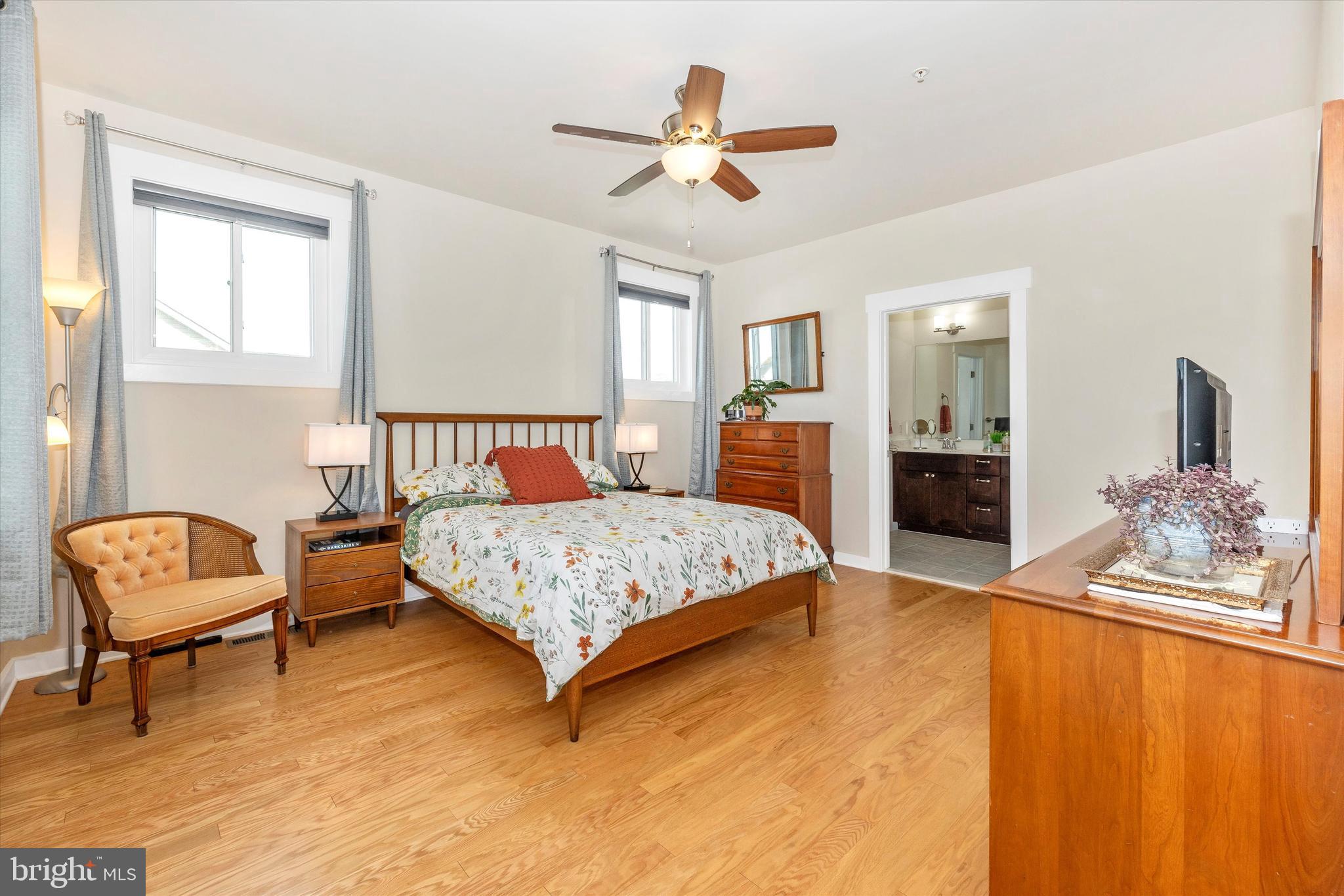 1201 Marsalis Pl