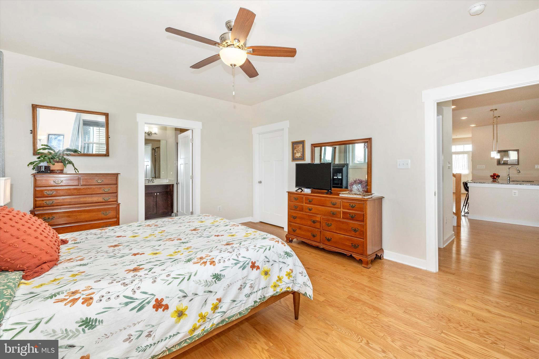 1201 Marsalis Pl
