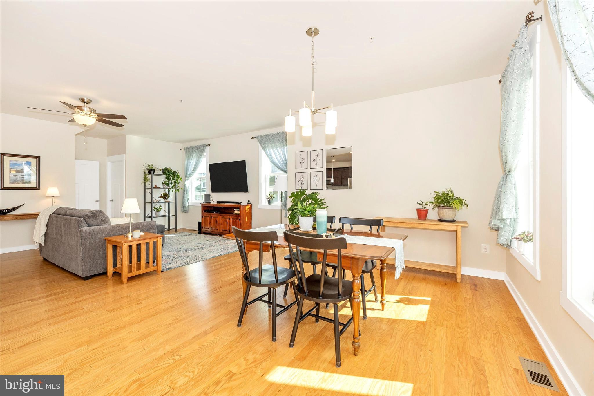 1201 Marsalis Pl