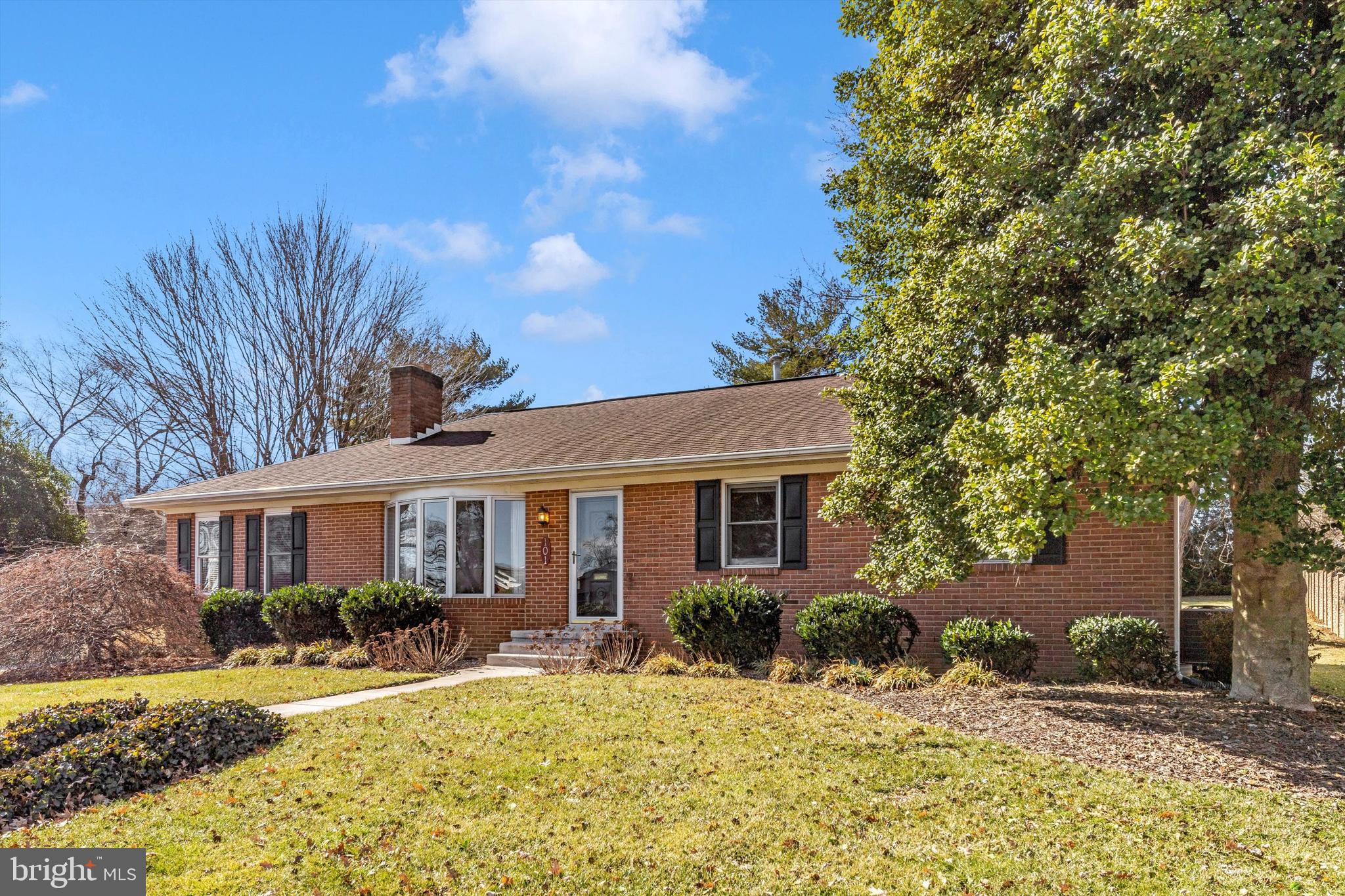 101 Fairview Ave