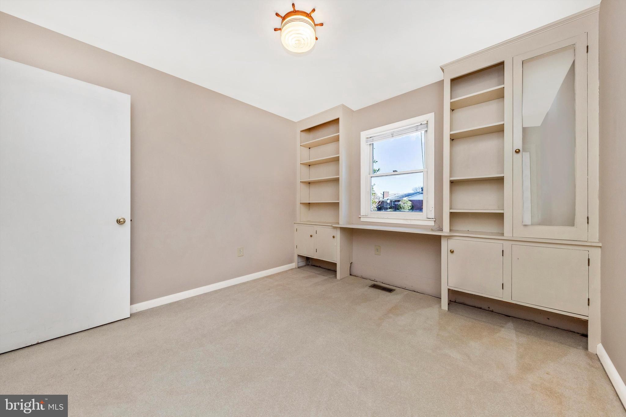 101 Fairview Ave