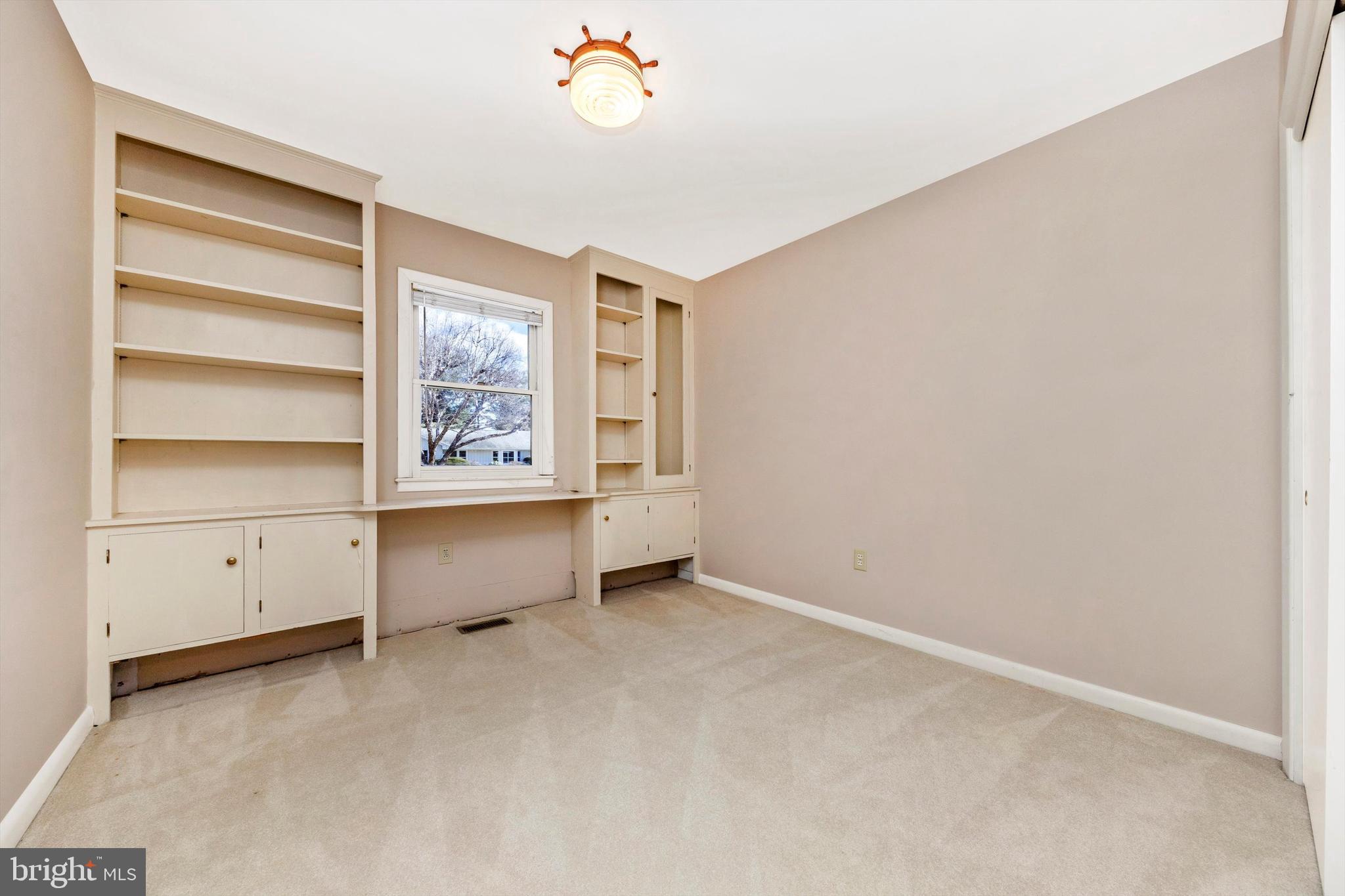101 Fairview Ave