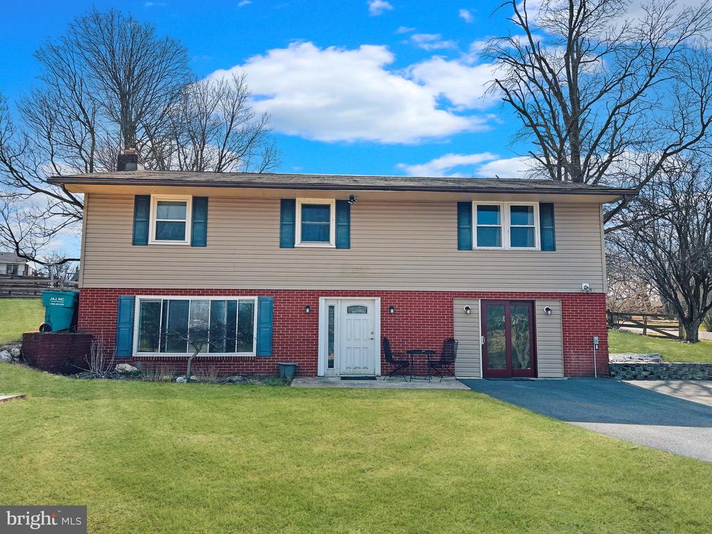 8325 Walter Martz Rd