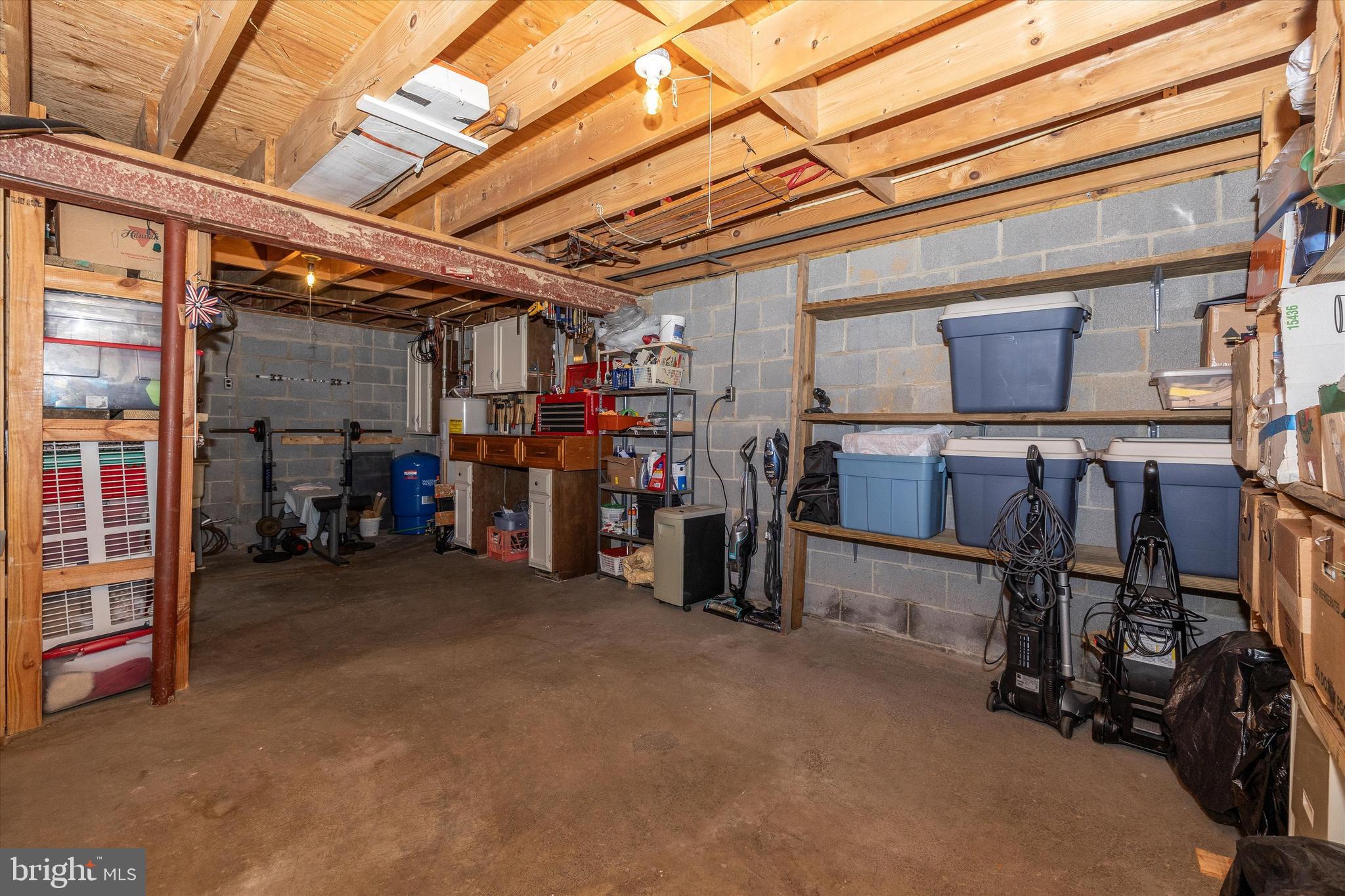 8611 Burnt Hickory Cir