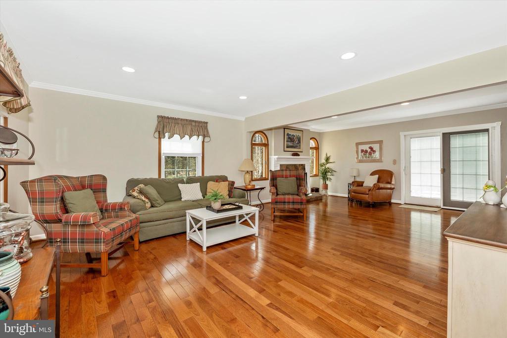 8611 Burnt Hickory Cir