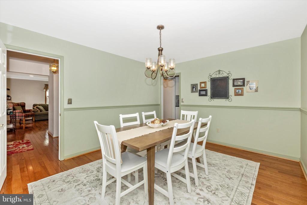 8611 Burnt Hickory Cir