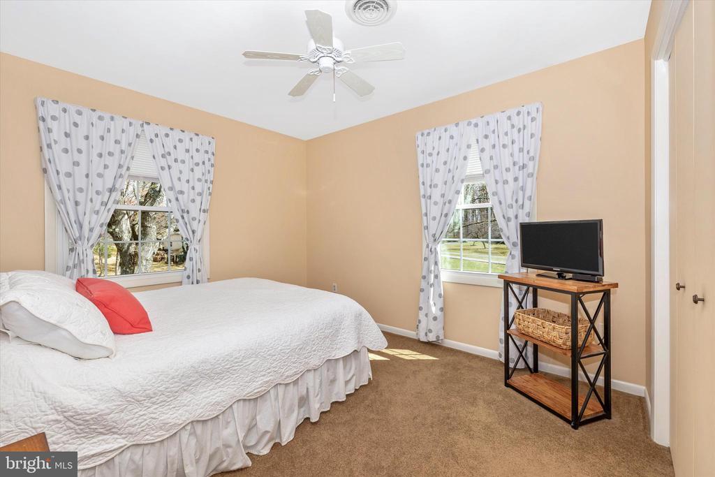 8611 Burnt Hickory Cir