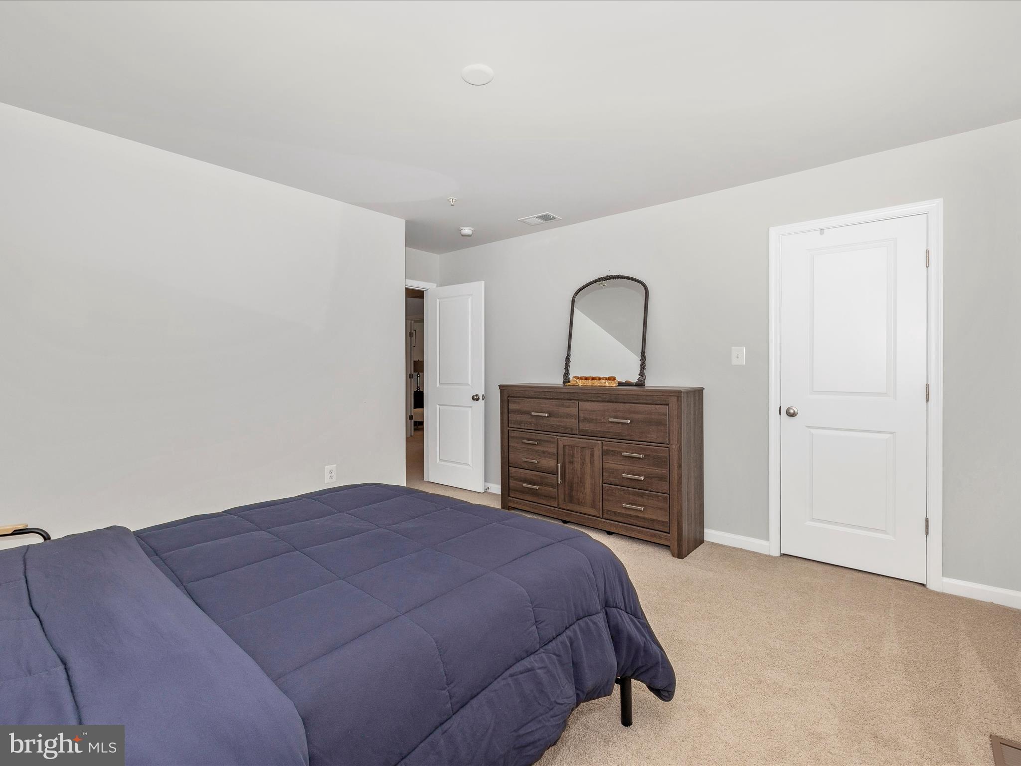 5816 Hawk Ridge Rd