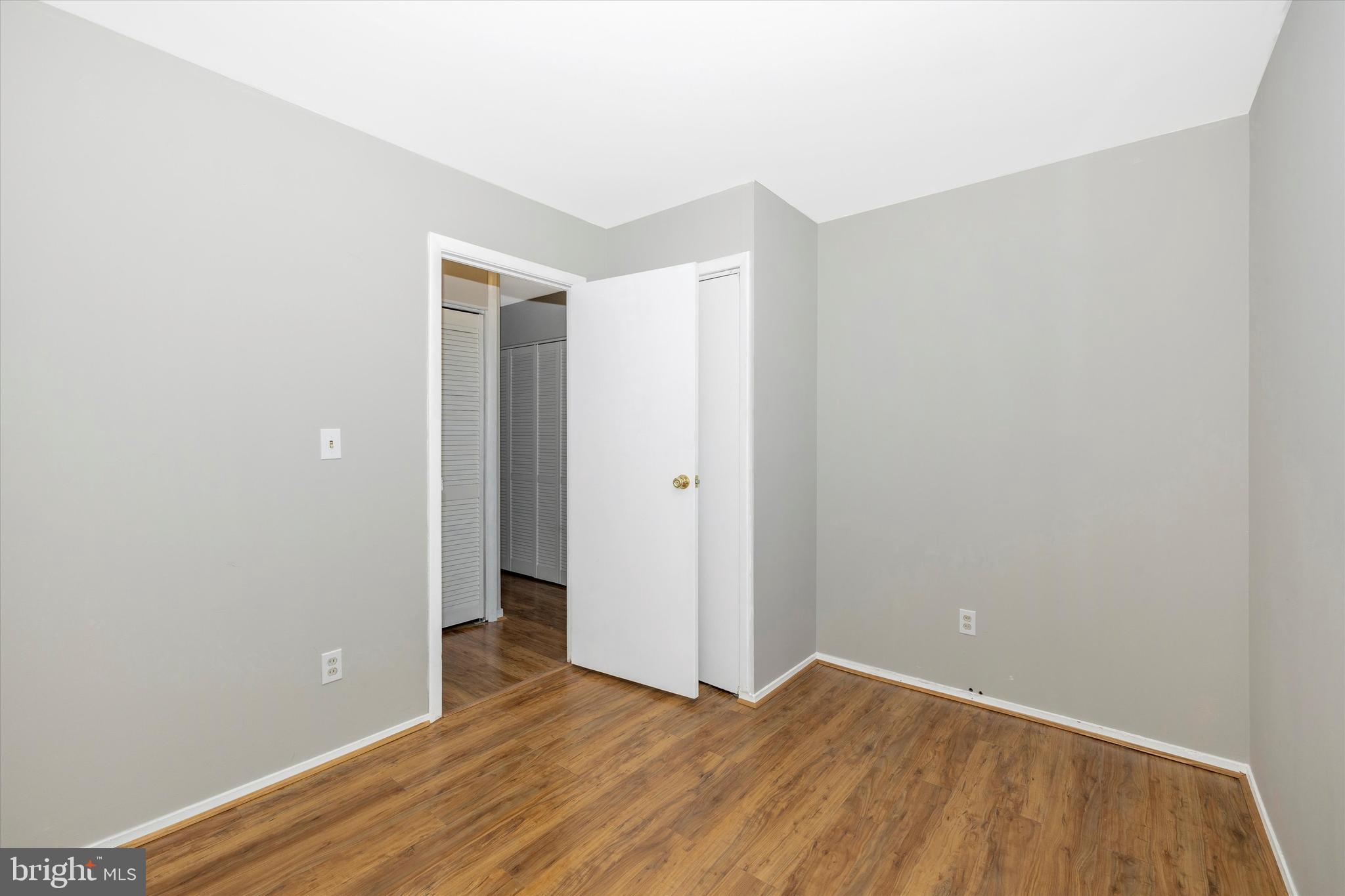 304 Canberra Ct