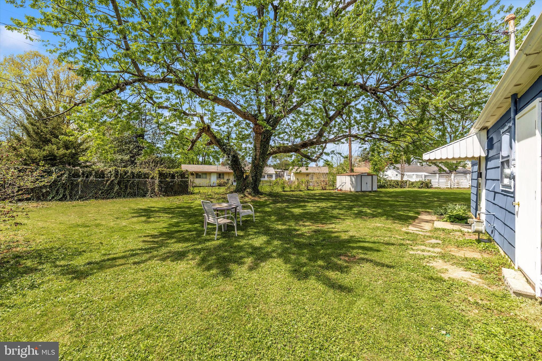 304 Canberra Ct