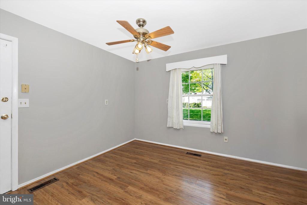304 Canberra Ct