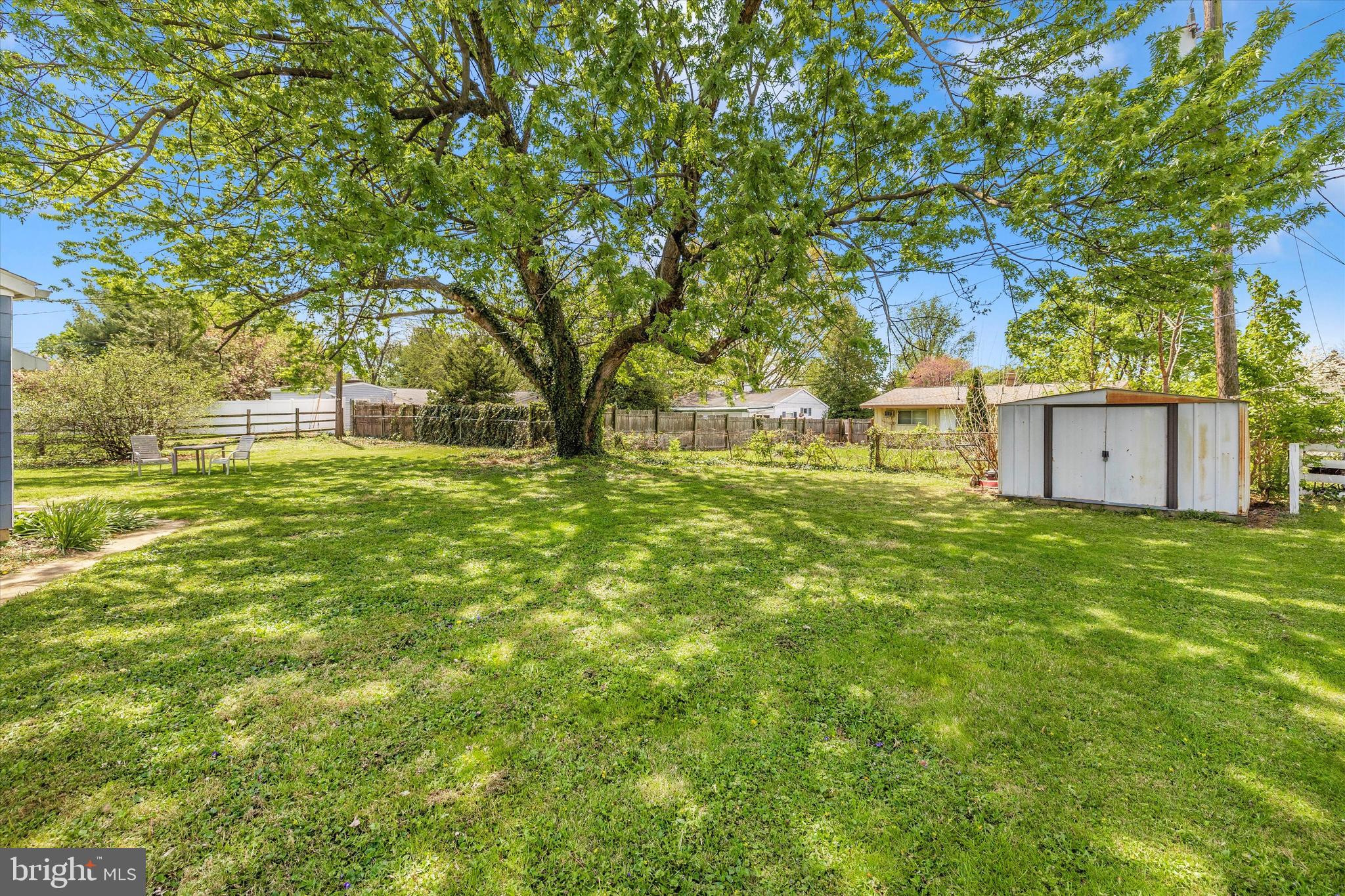 304 Canberra Ct