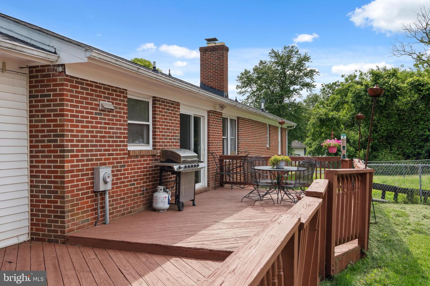 5598 Dover Ct