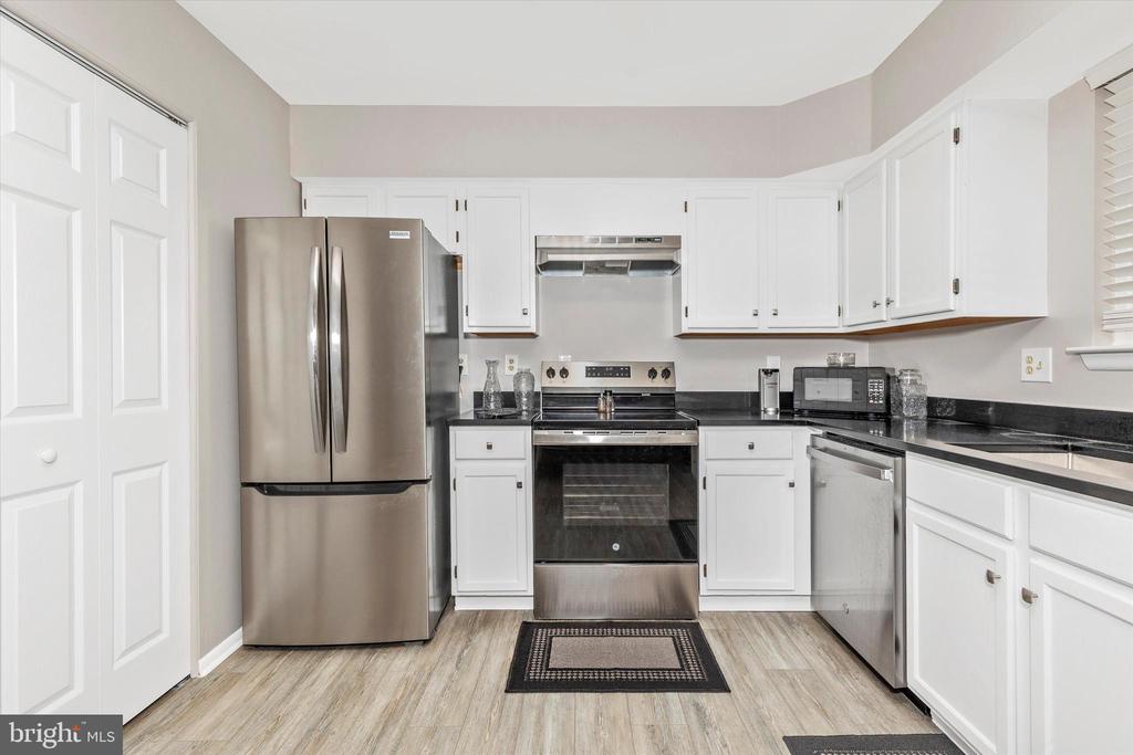 5844 Holly Hock Pl