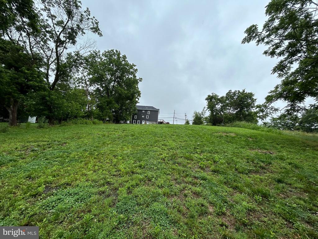 9647 Liberty Rd