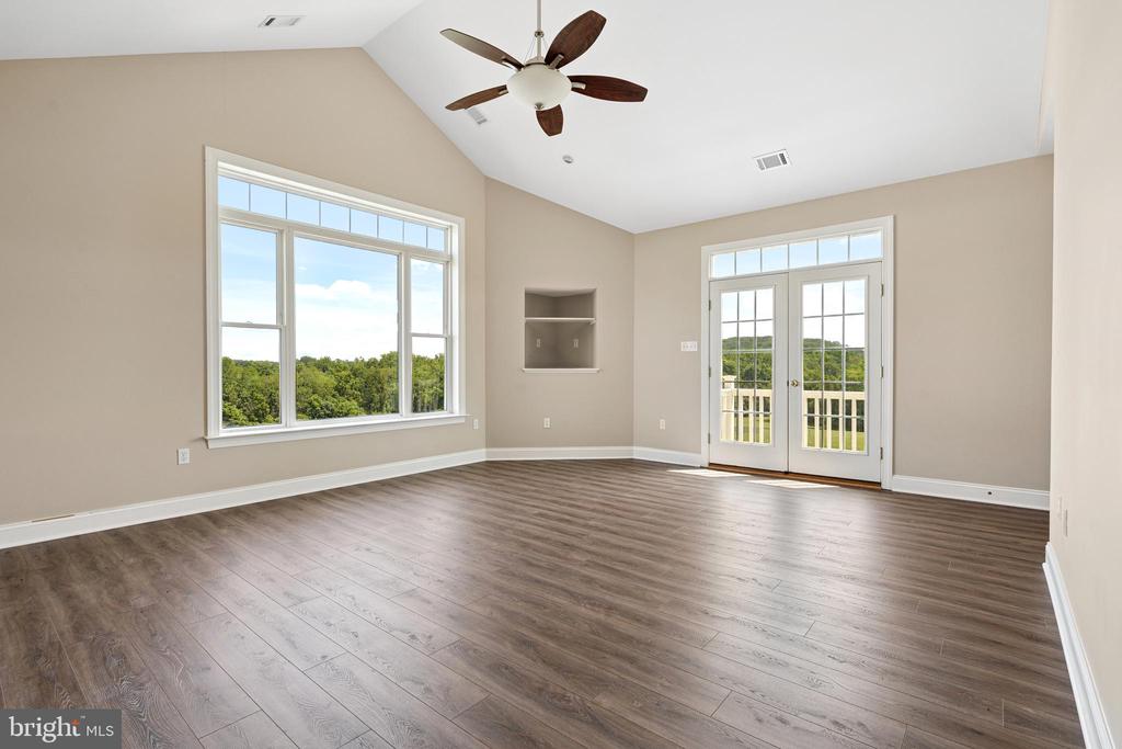 1347 Buckeystown Pike