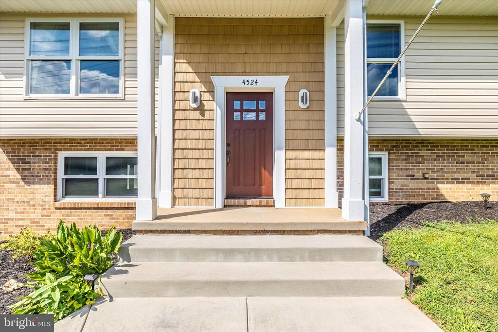 4524 Old National Pike