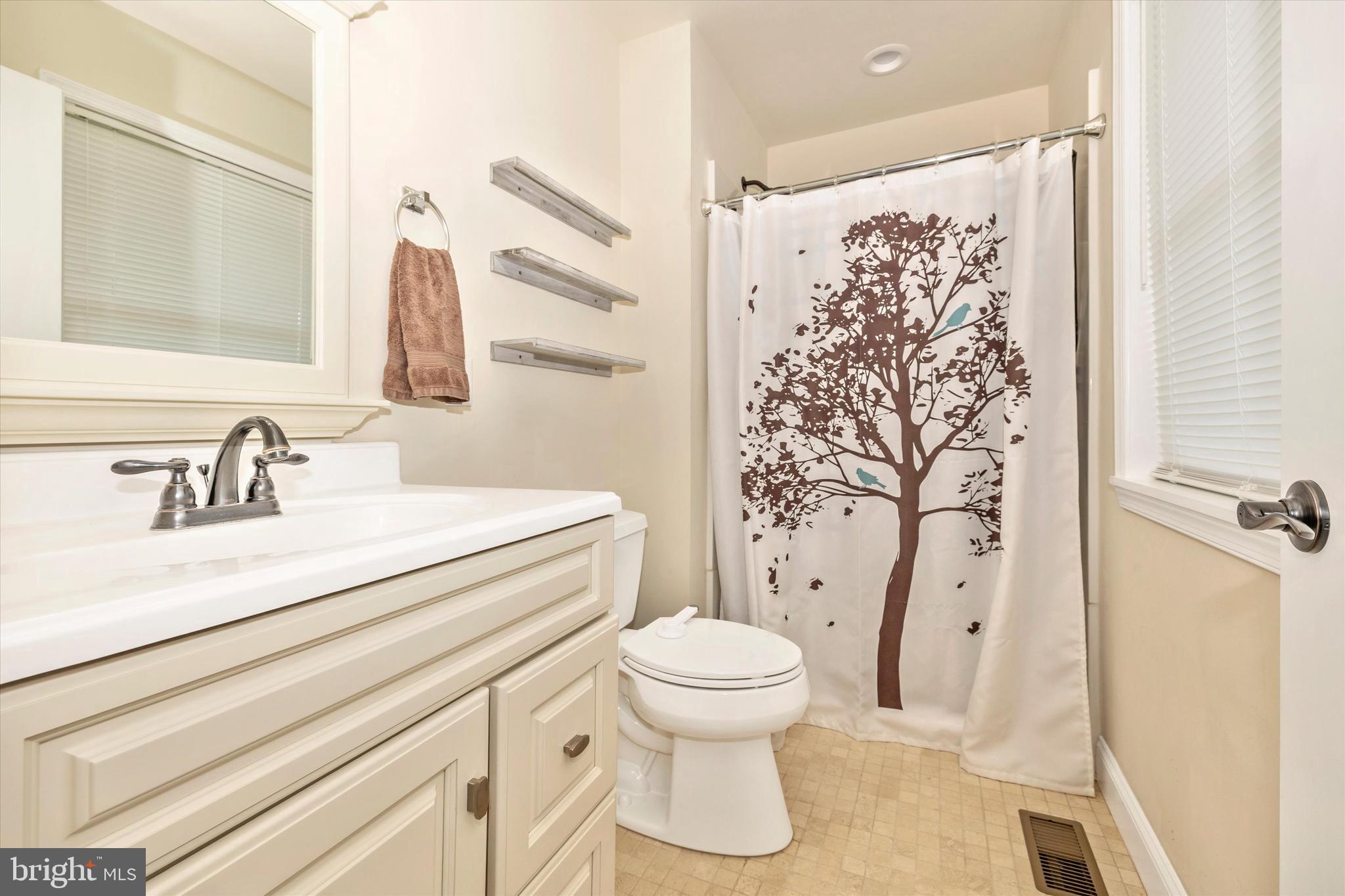 4524 Old National Pike