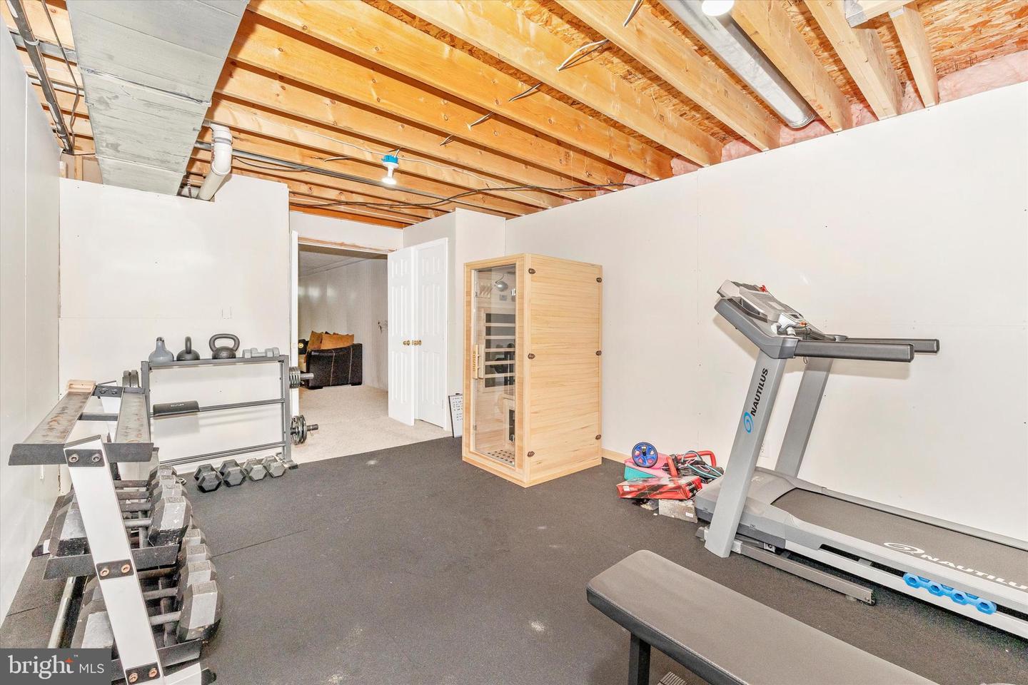 95 Burnside Ct