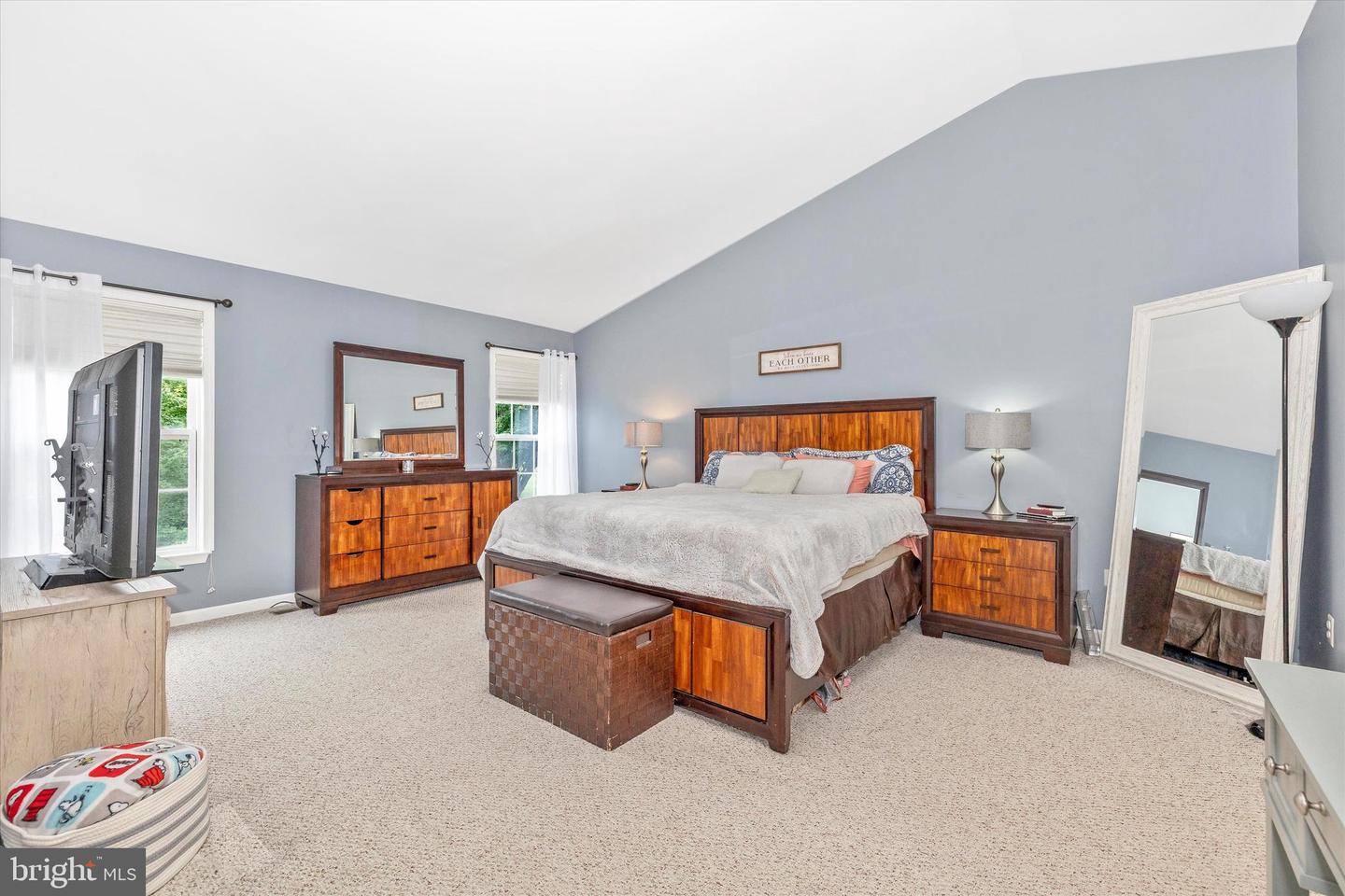 95 Burnside Ct