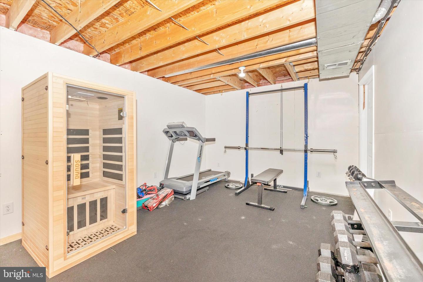 95 Burnside Ct
