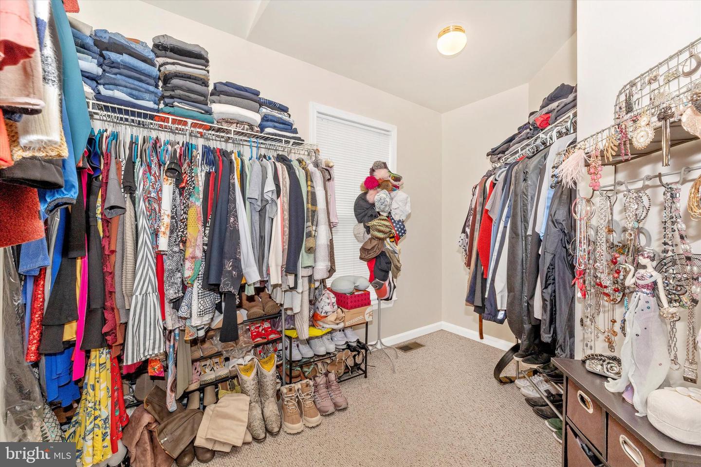 95 Burnside Ct