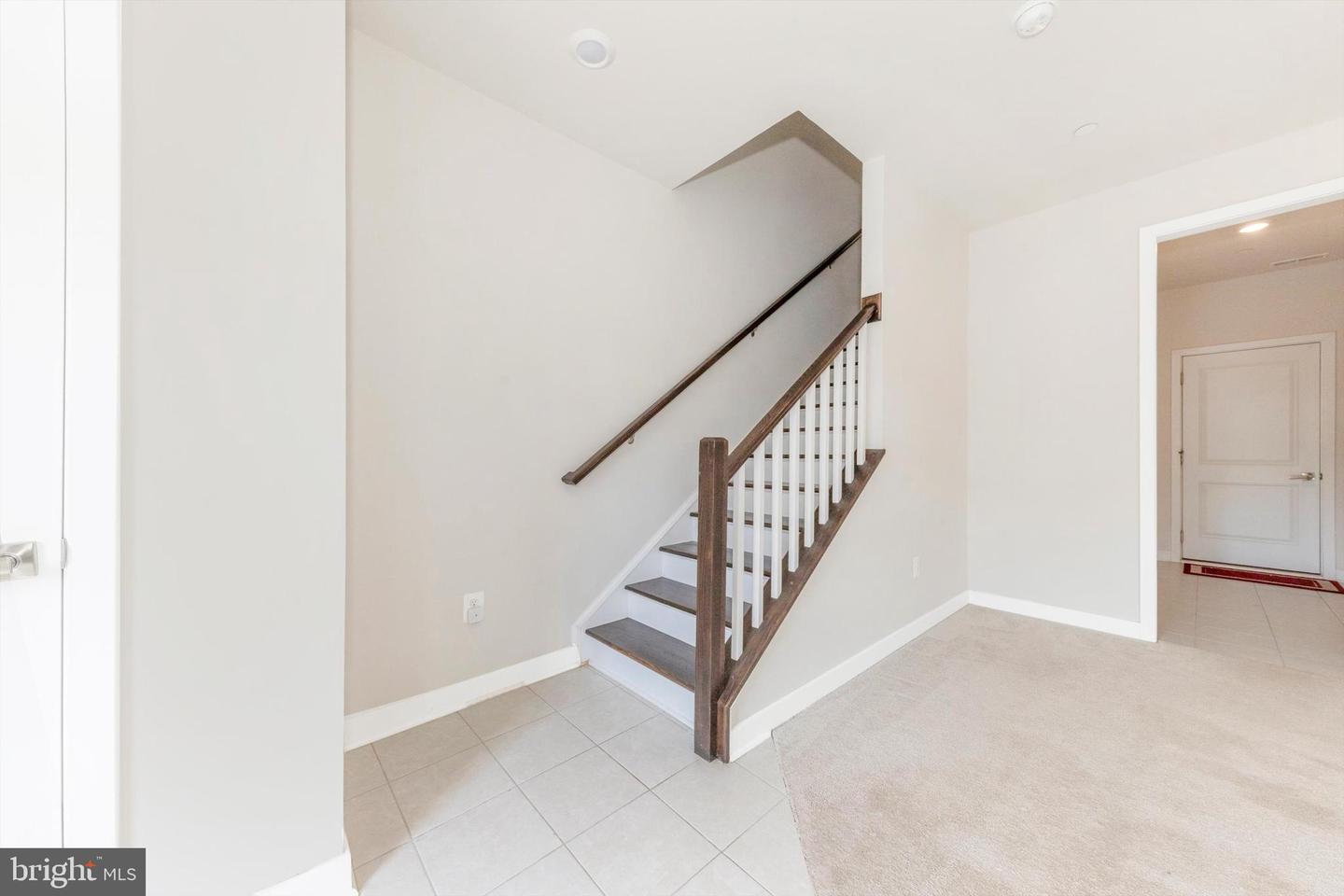 11119 Hazelnut Ln