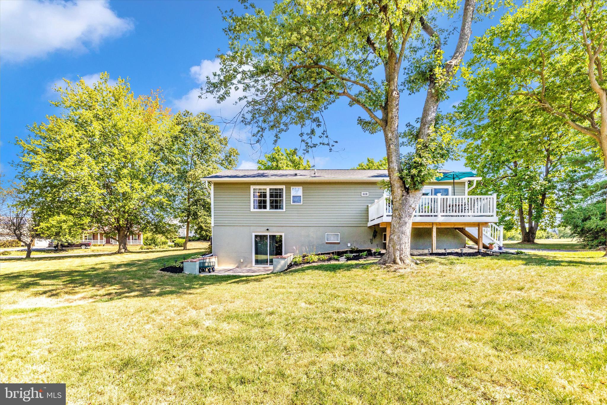 2422 Doubs Ct