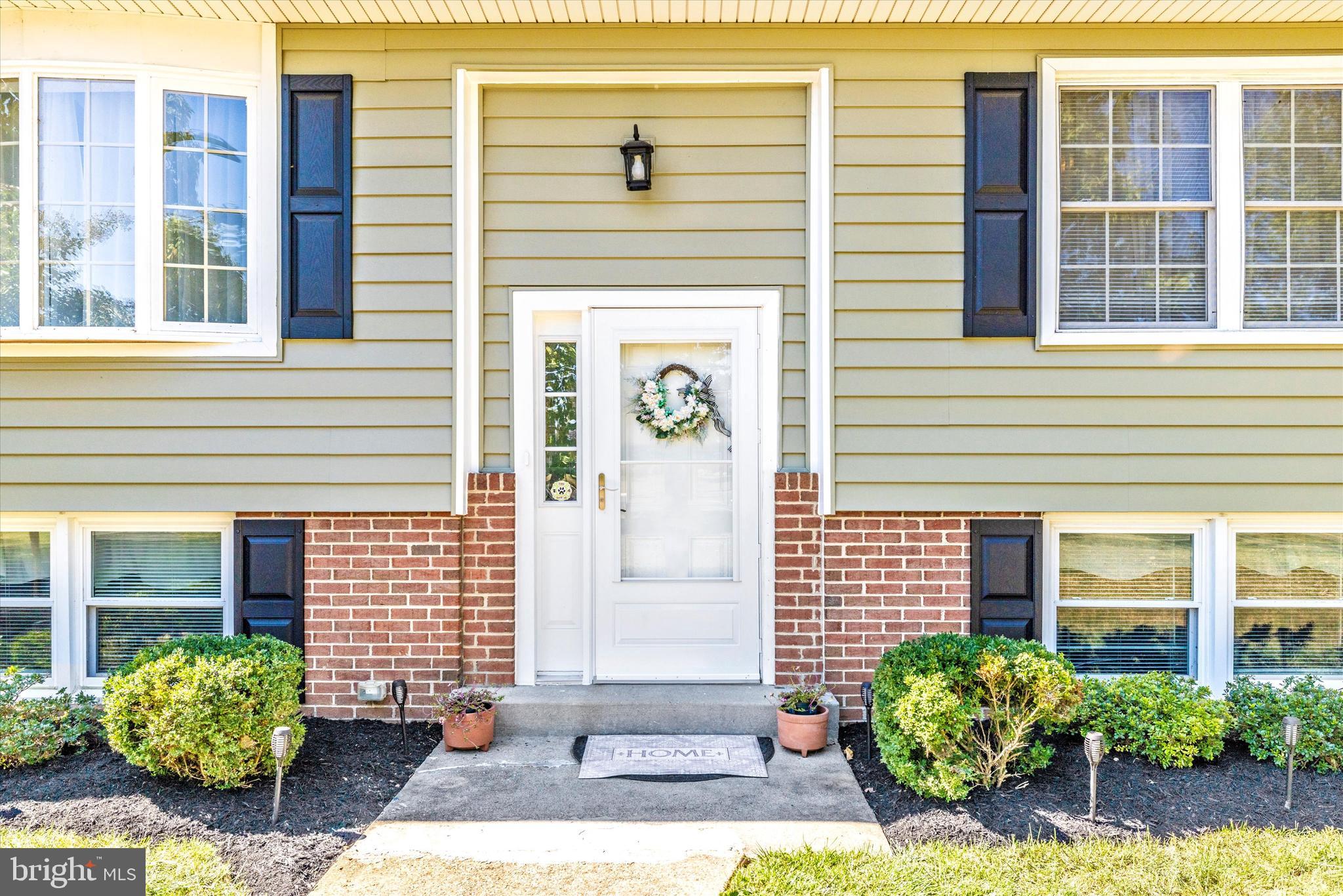 2422 Doubs Ct